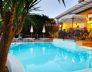 Hotel con Piscina Sorrento